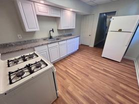 1103 Division St - Photo 1 of 1