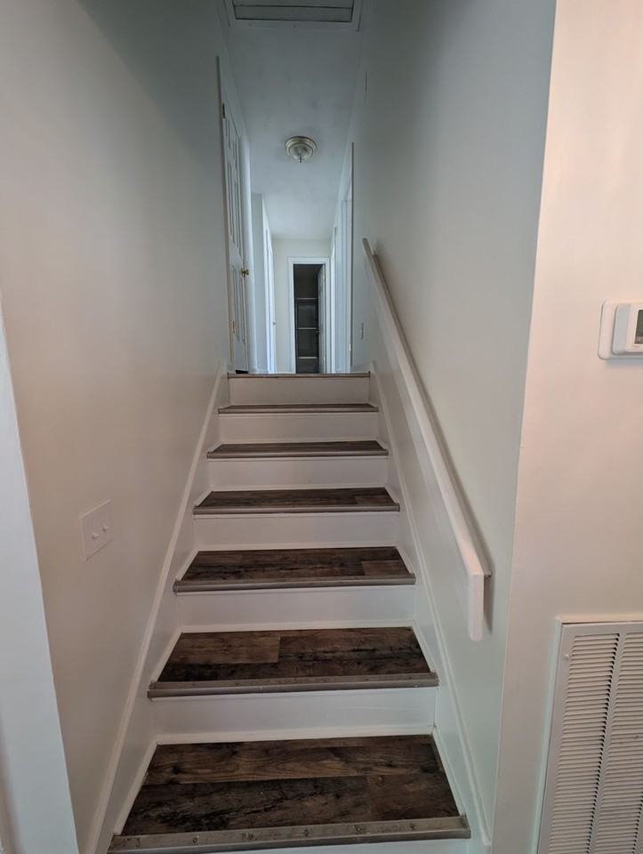 1060 Sandy Springs Rd Nw - Photo 5 of 32