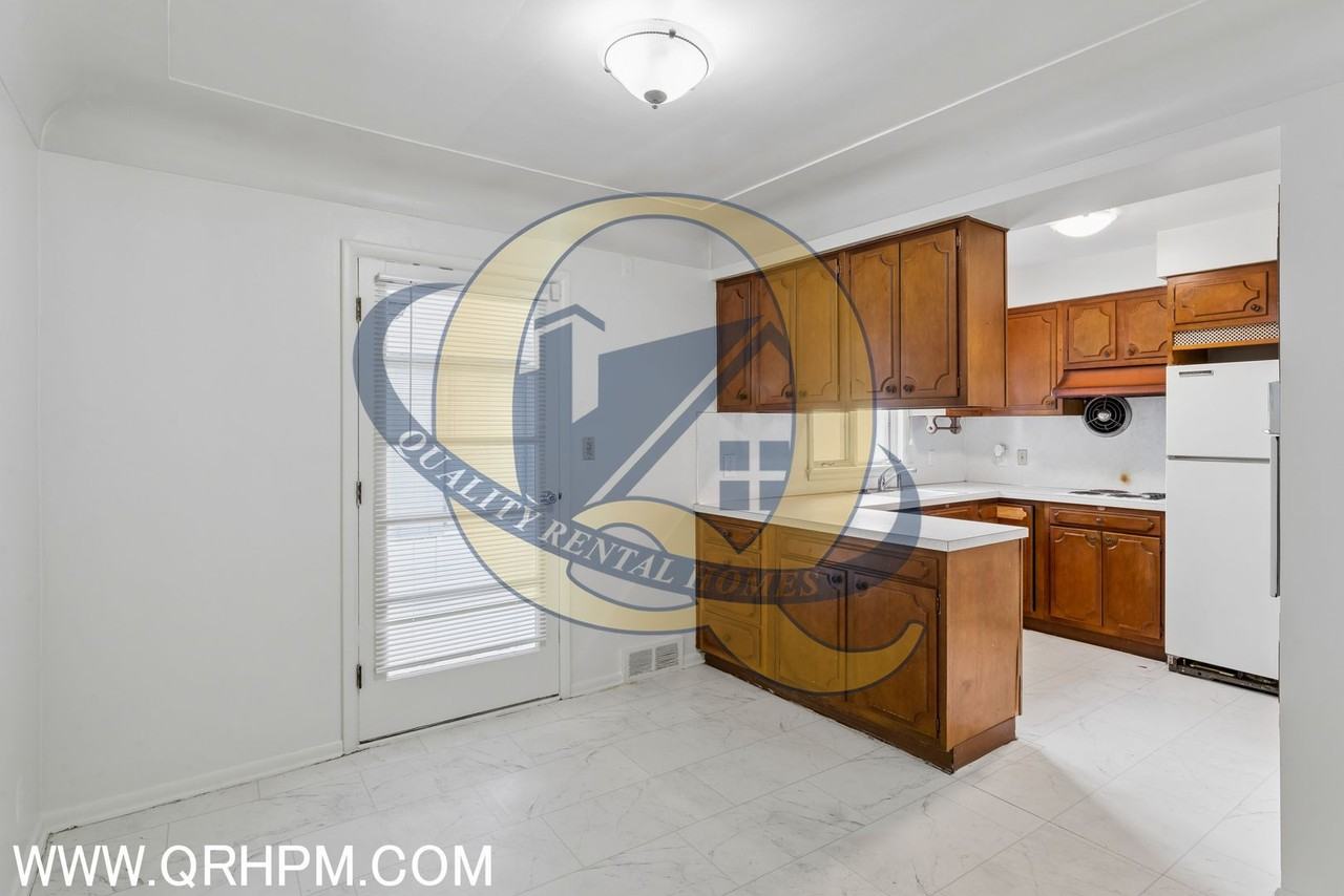 3908 Cherokee Ave - Photo 6 of 24