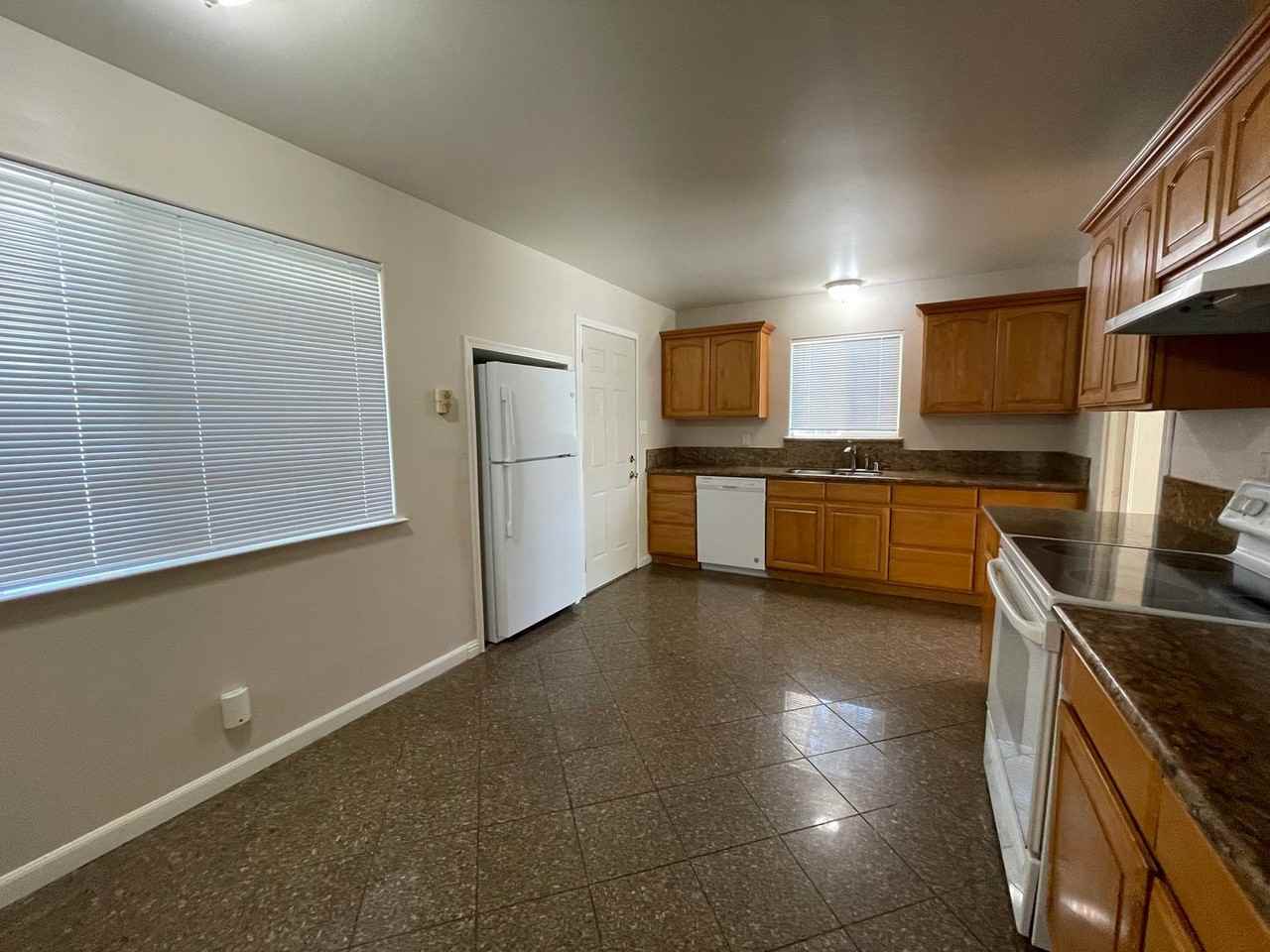 2649 Aramon Dr - Photo 5 of 32