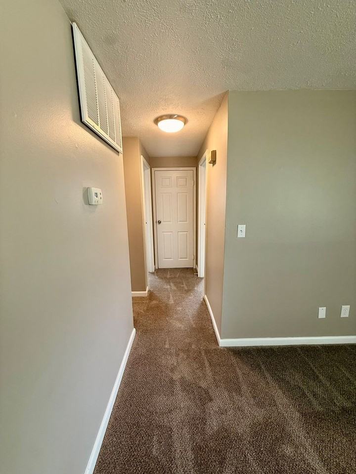 1643 Archdeacon Ct - Photo 3 of 13