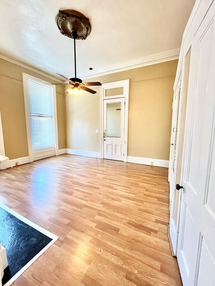 1128 S. 3rd - Photo 3 of 19