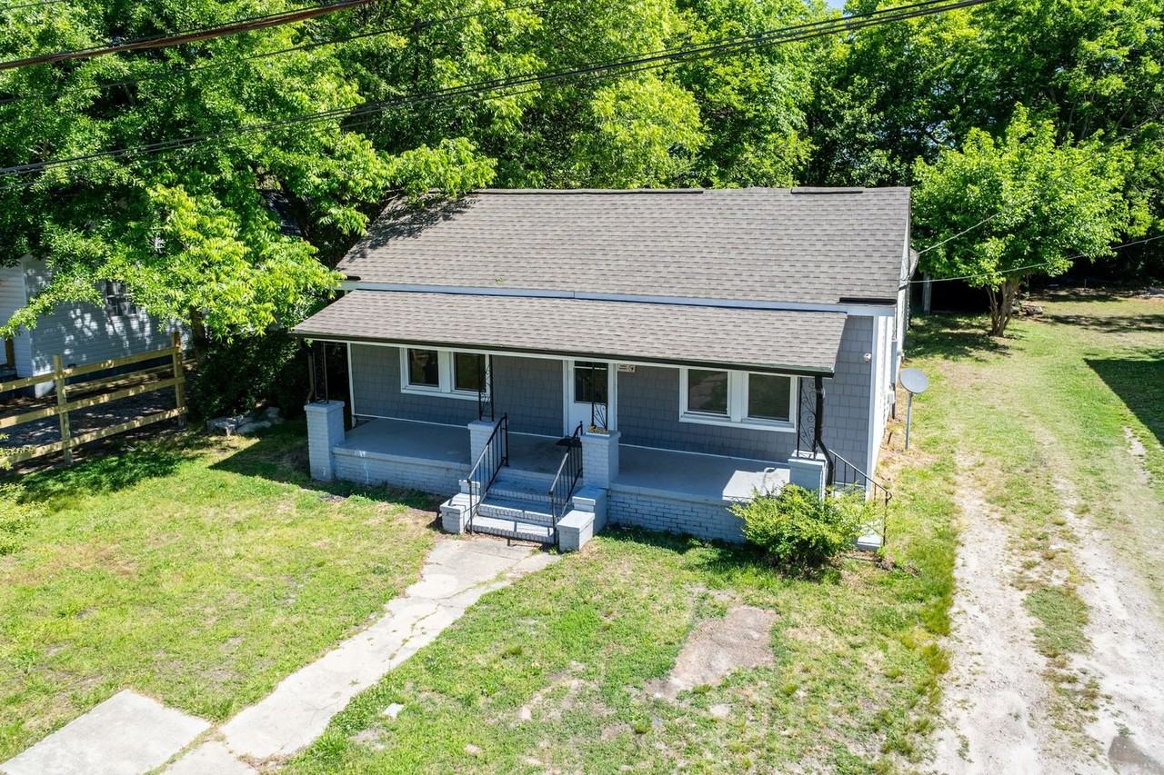 229 Lowry St - Photo 5 of 28