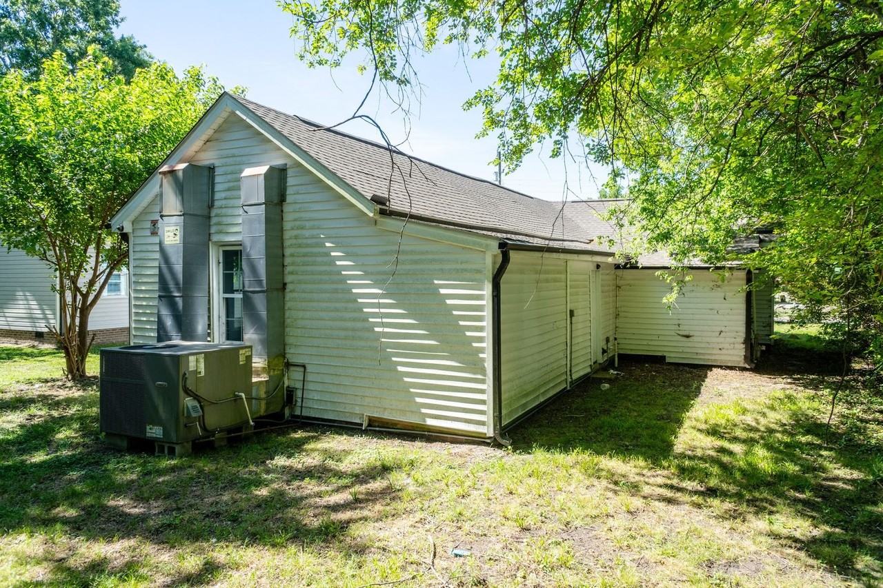 229 Lowry St - Photo 6 of 28
