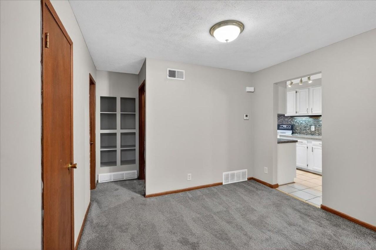 4521 Shenandoah Ave - Photo 3 of 24