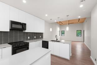 Nova Austin - Photo 1 of 1