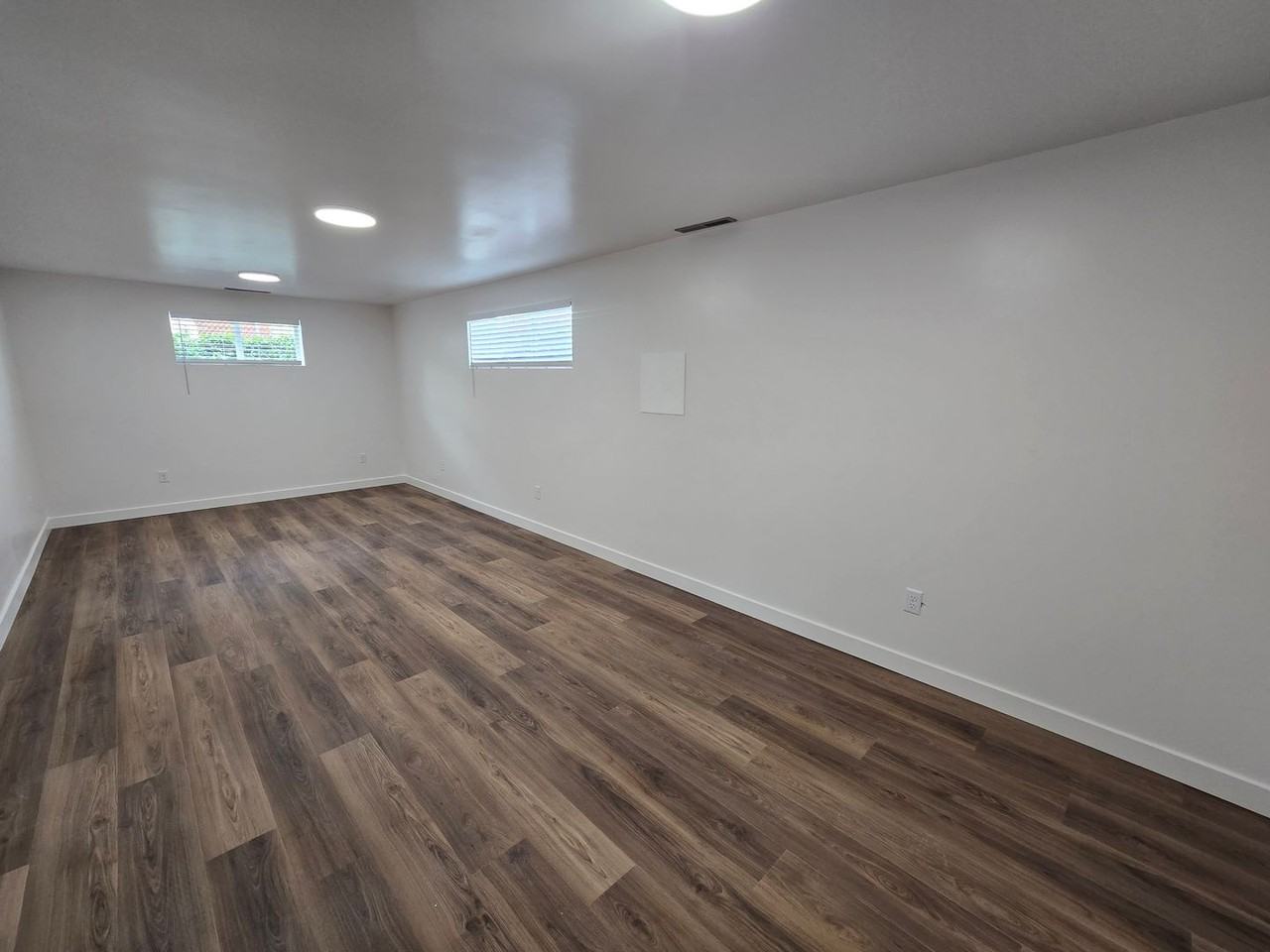 427 Marvista Ln - Photo 2 of 30