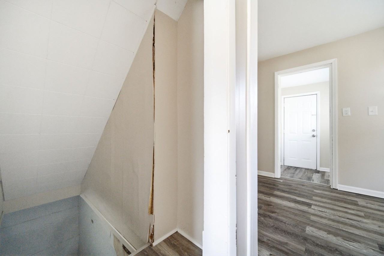 3881 W 117th St - Photo 6 of 20