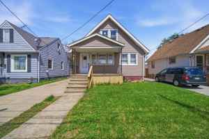 featured image of 3881 W 117th St