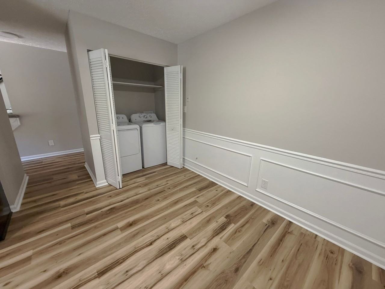 247 Iris Ln - Photo 6 of 14