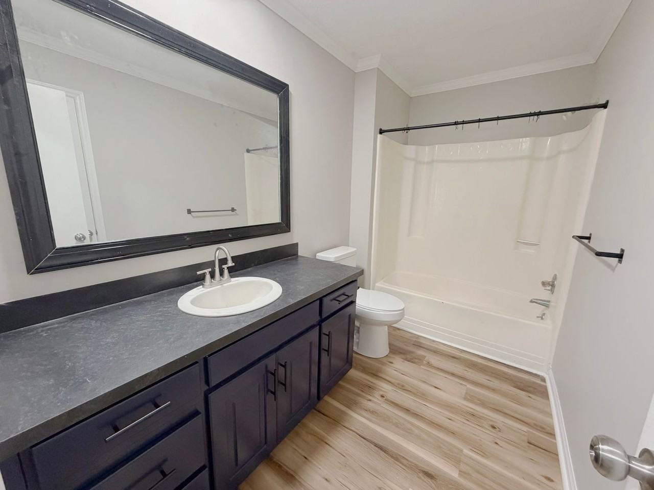 249 Iris Ln - Photo 7 of 11