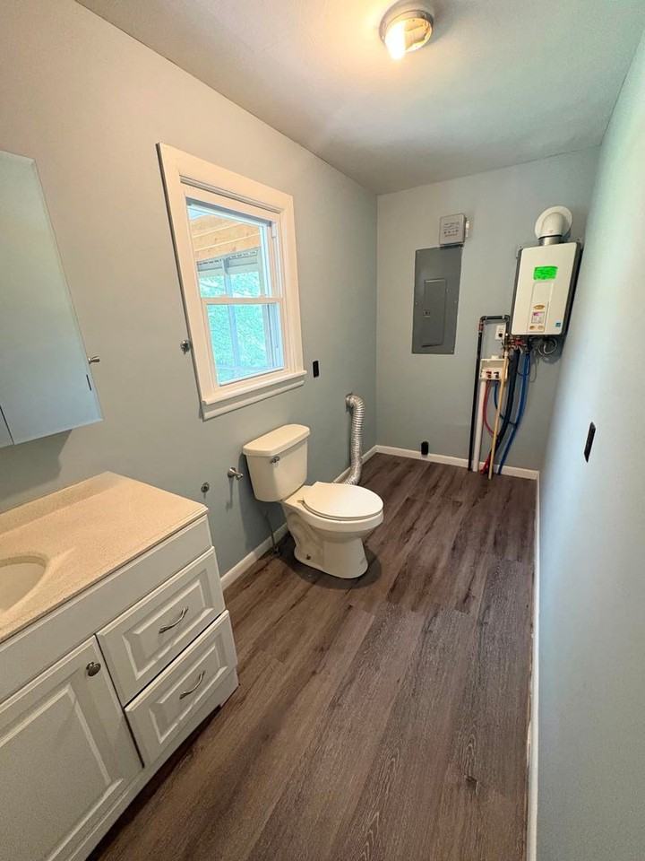 835 Lexington Dr - Photo 4 of 8