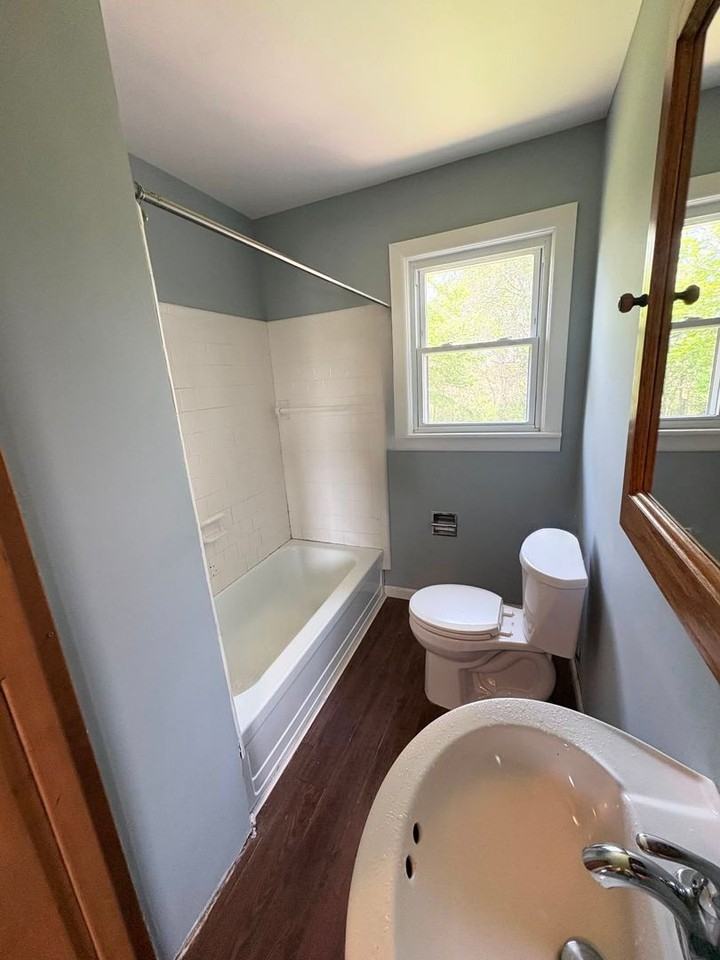 835 Lexington Dr - Photo 7 of 8