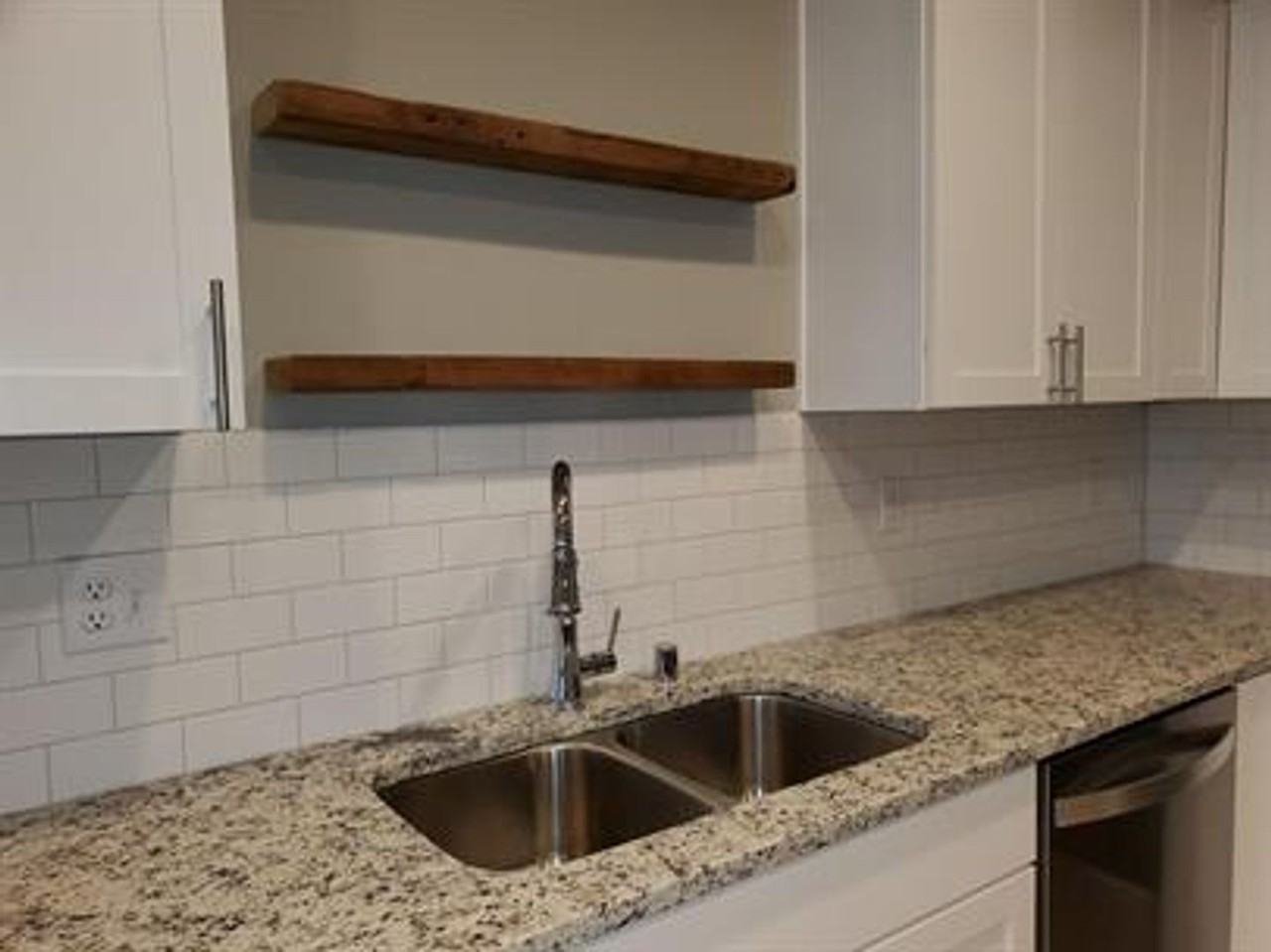 322 Bates St Sw - Photo 4 of 25
