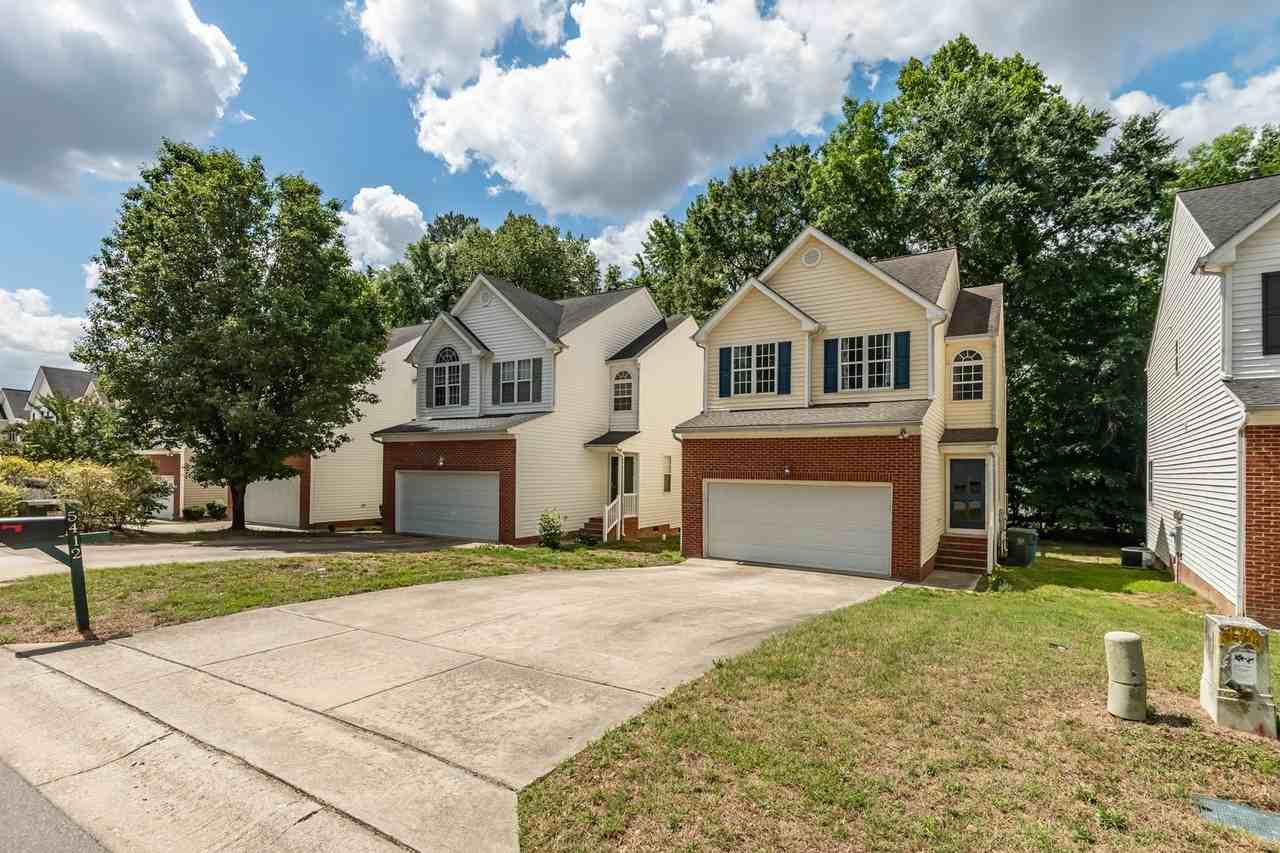 5412 Grand Traverse Dr - Photo 2 of 26