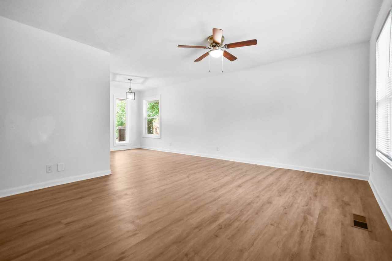 207 Al Oerter Dr - Photo 2 of 14