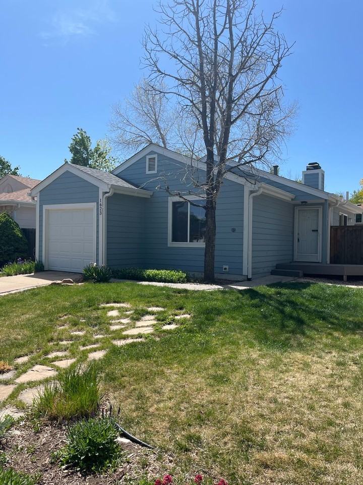 1623 Ervine Ave - Photo 3 of 20