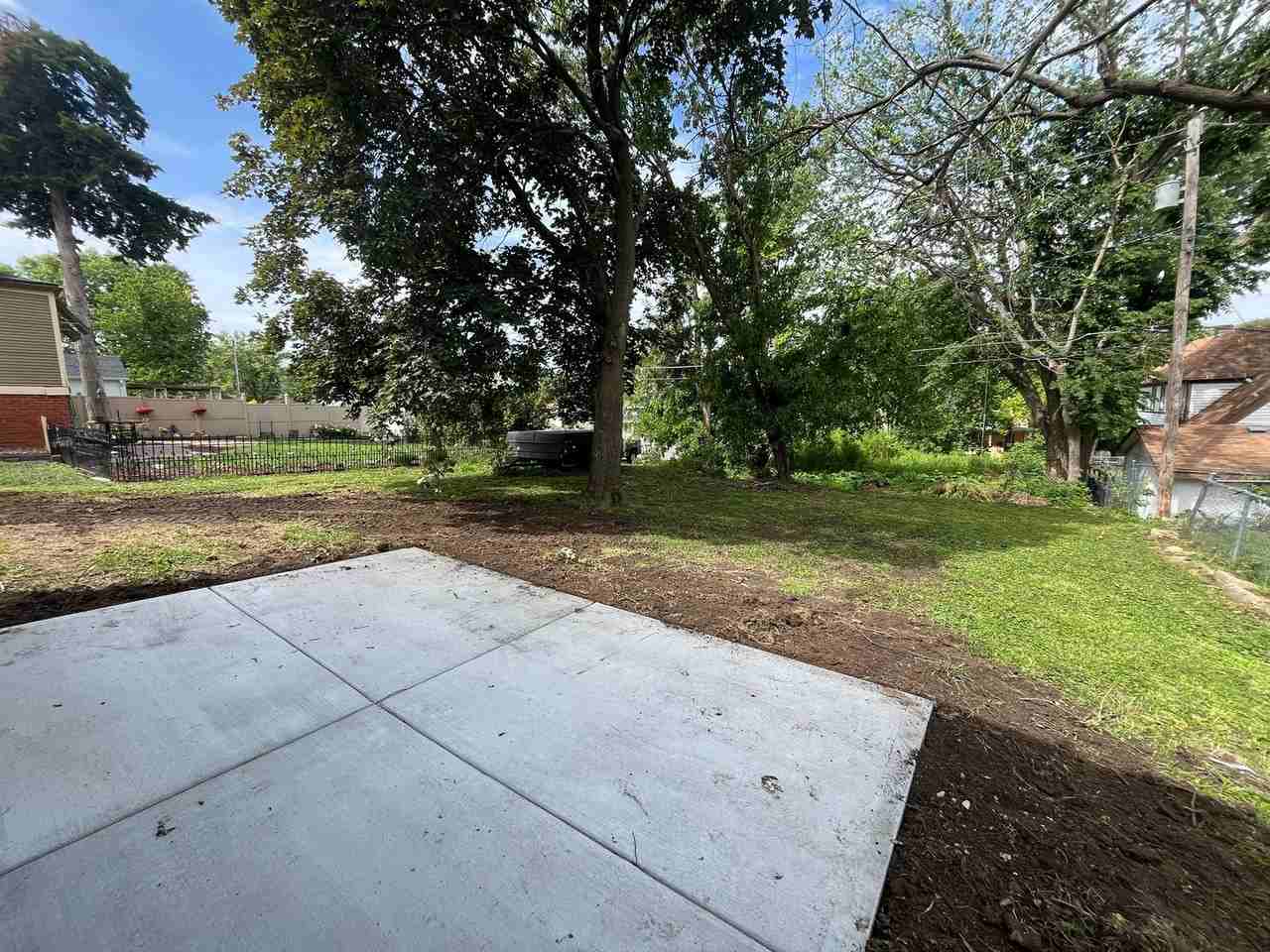 708 N 41st St - Photo 2 of 3