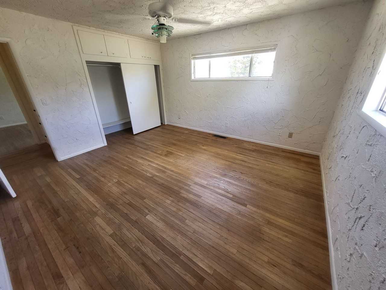 3602 Green Acre Dr - Photo 4 of 10