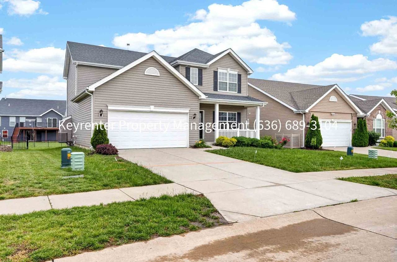 229 Charlestowne Place Dr - Photo 2 of 45