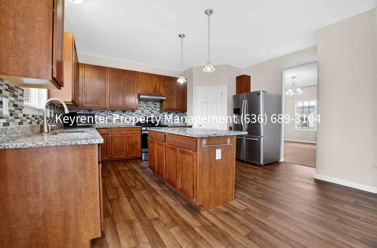 229 Charlestowne Place Dr - Photo 5 of 45