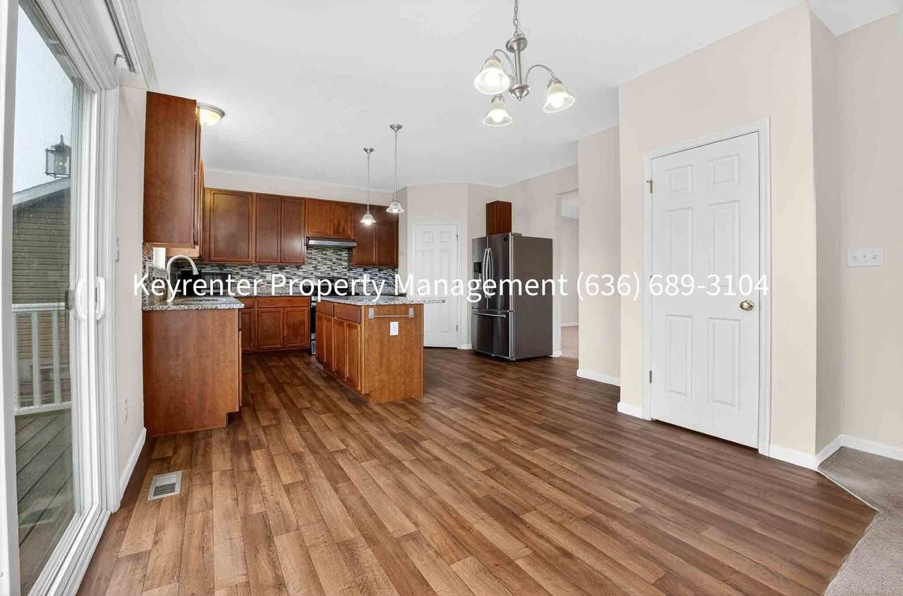 229 Charlestowne Place Dr - Photo 7 of 45