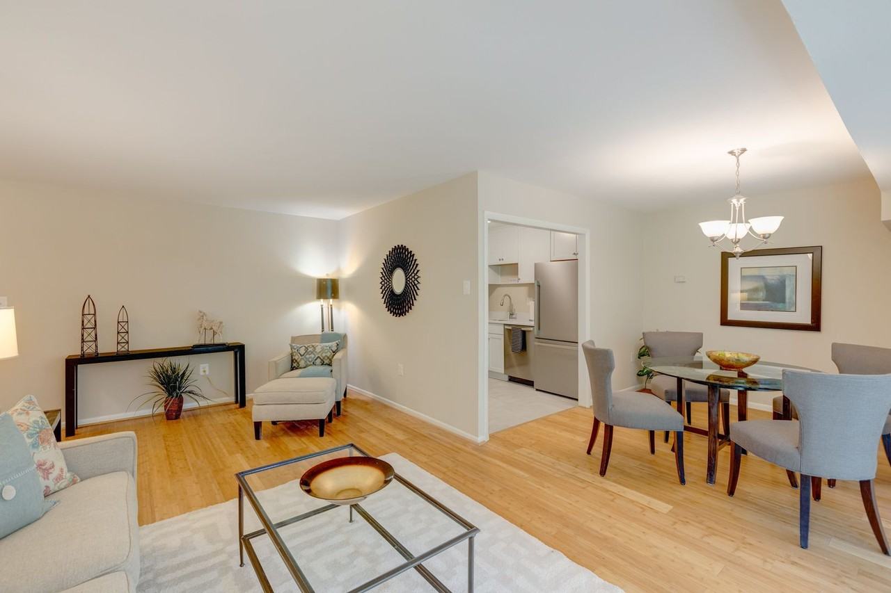 6135 Leesburg Pike #101