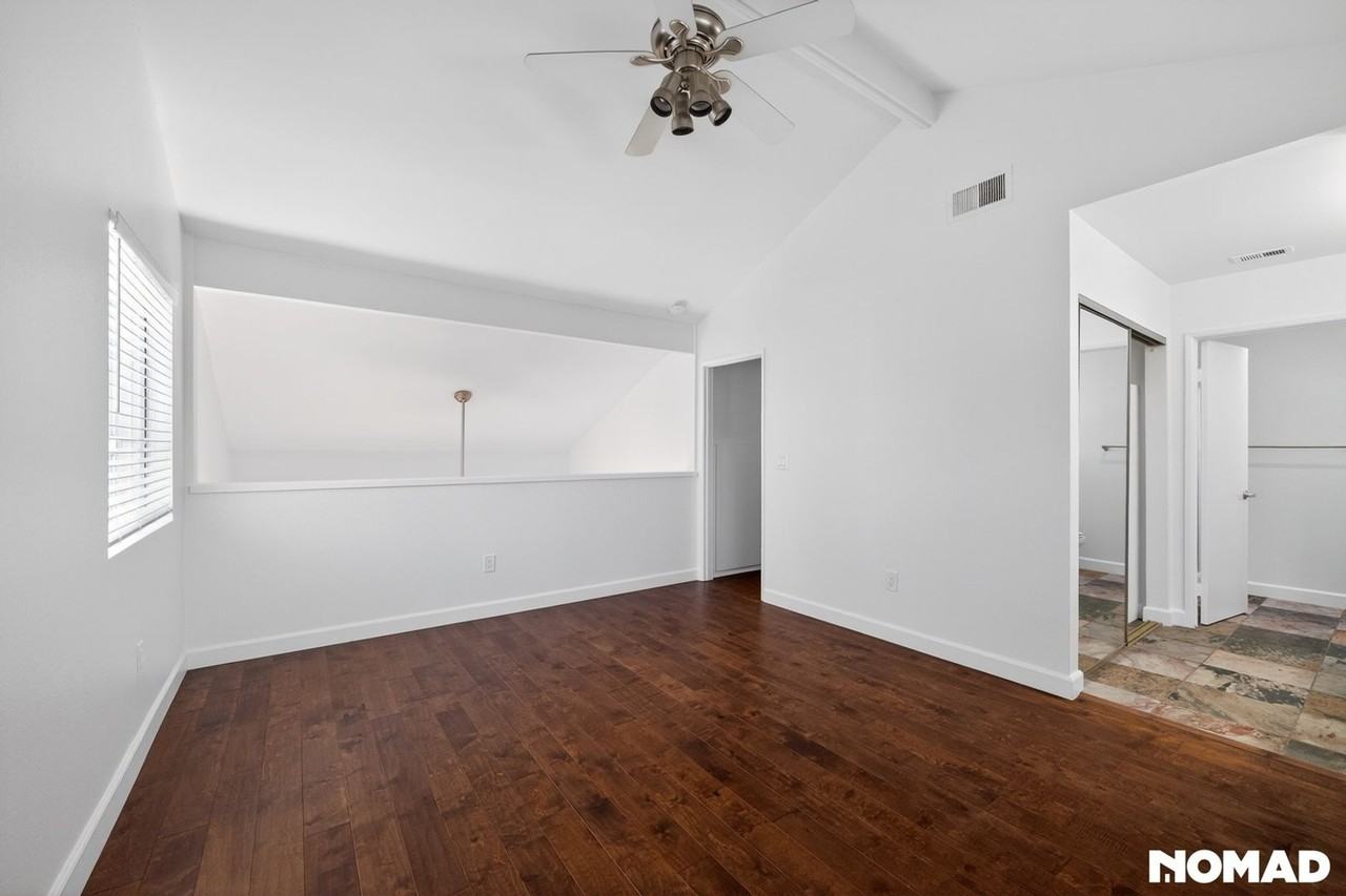 2893 Sanford Ln - Photo 6 of 44
