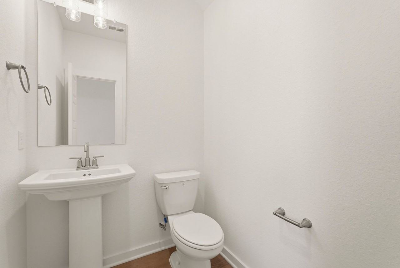 32503 Midsummer Dr - Photo 6 of 25