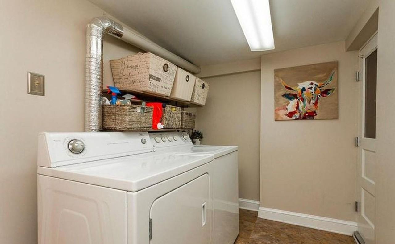 617 S Belnord Ave - Photo 7 of 17