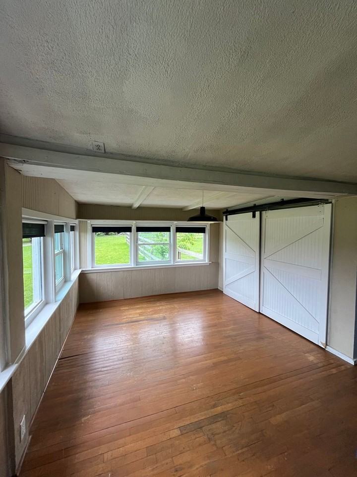 4069 Bullitt Rd - Photo 4 of 25