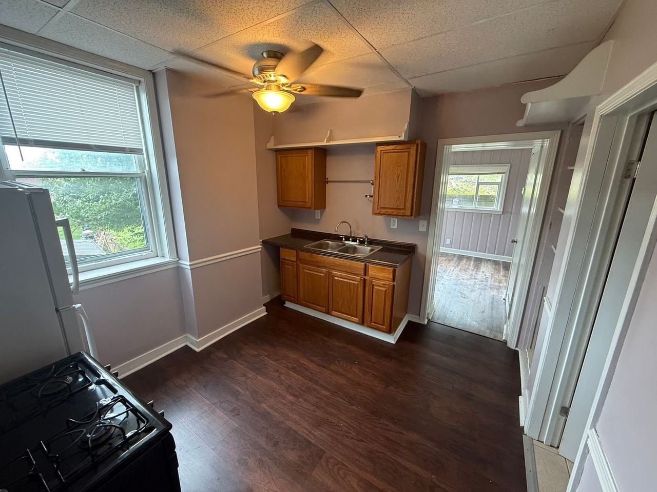 42 Baldwick Rd - Photo 3 of 9