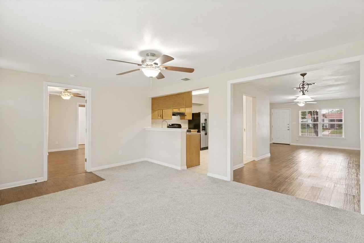 163 Antrim Dr - Photo 7 of 25