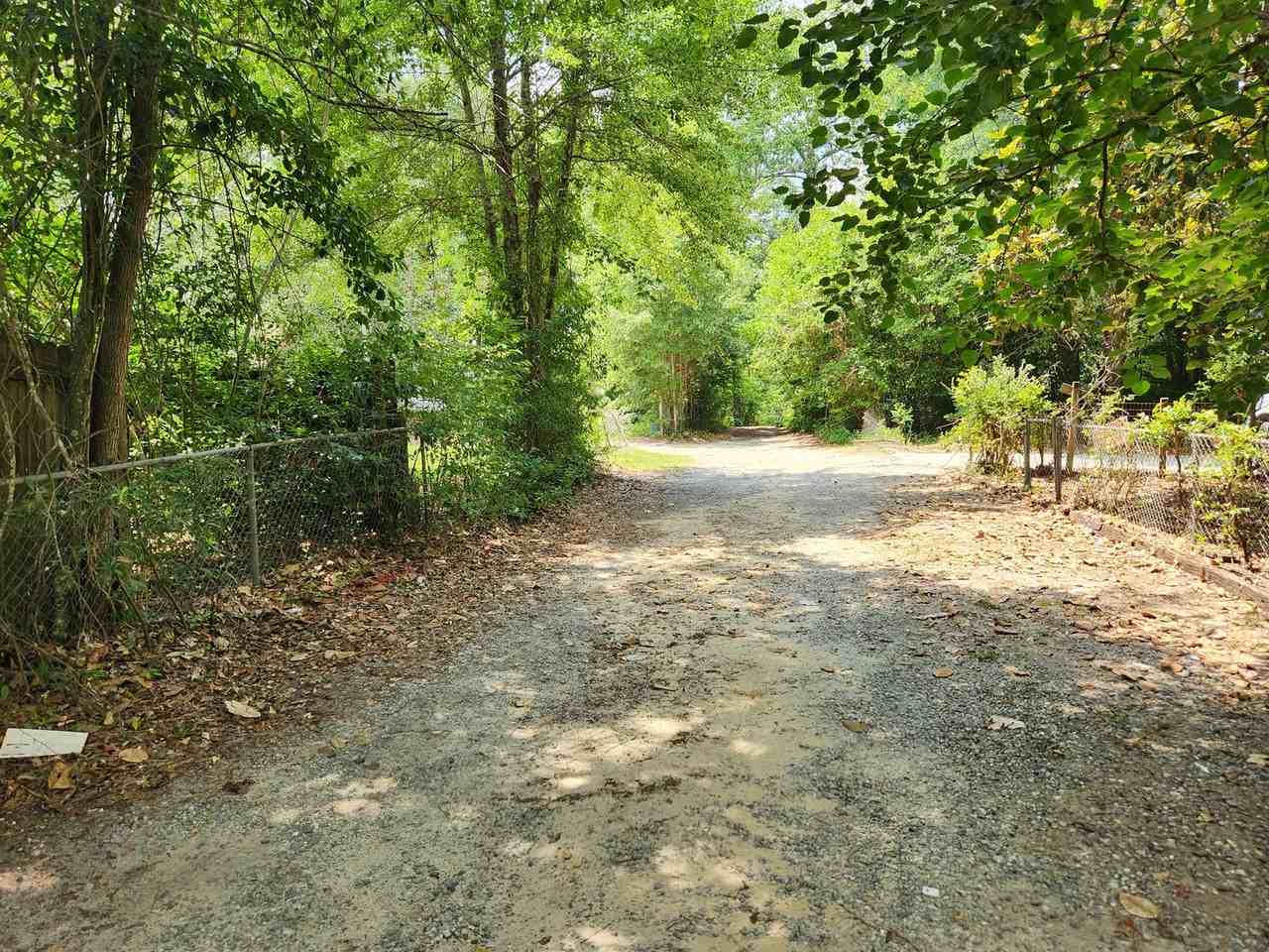 4120 Fairview Dr - Photo 3 of 18