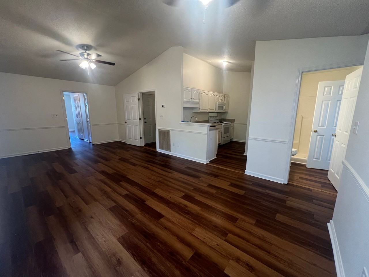 1023 Yellowhammer Ln - Photo 3 of 24