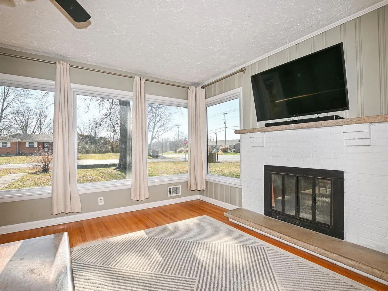 8001 Zelma Fields Ave - Photo 6 of 22