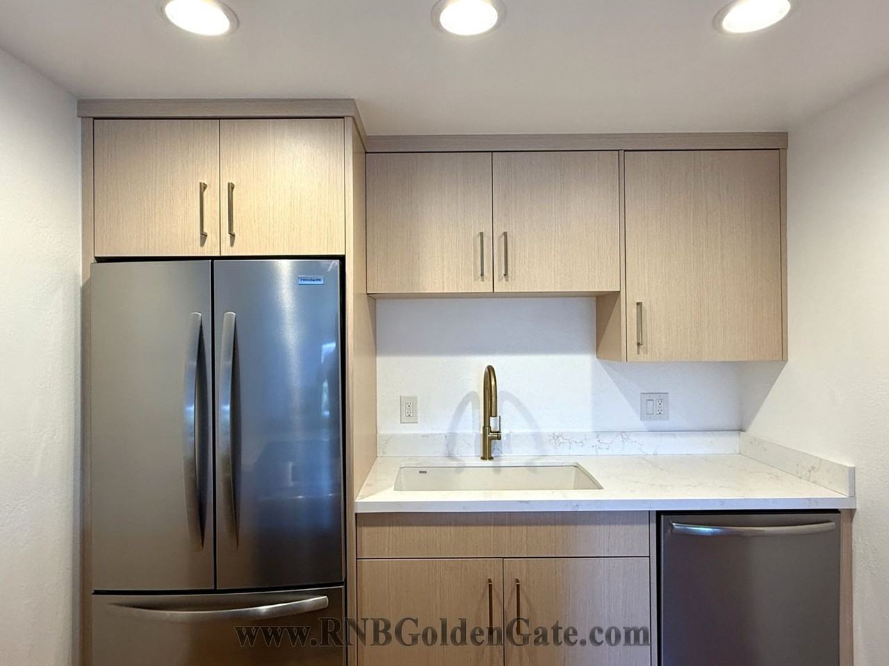 573 Seaver Dr - Photo 4 of 25