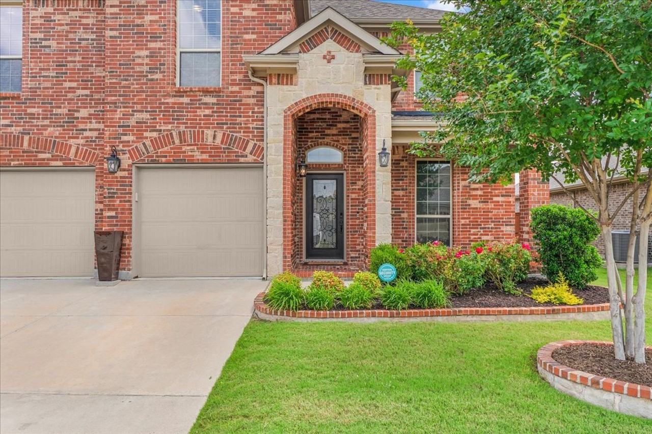 8912 Jewel Flower Dr - Photo 2 of 26