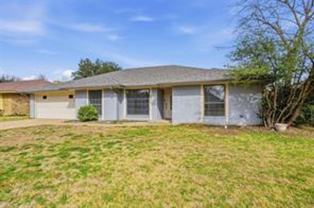 4612 Applewood Rd - Photo 1 of 1