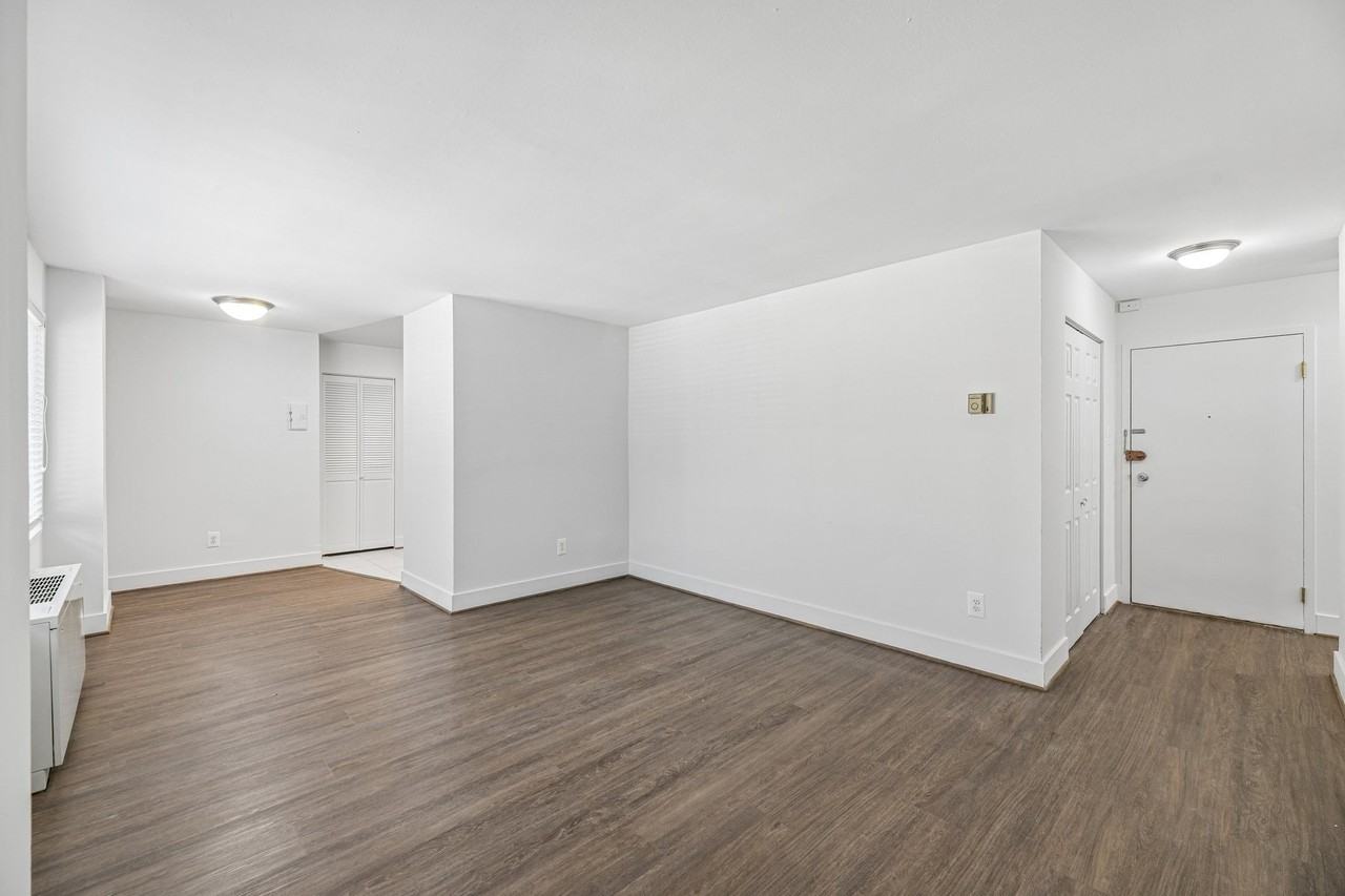 2620 16th Street Apartments - Photo 3 of 37