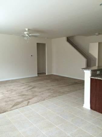 2621 Great Scott Dr - Photo 5 of 11