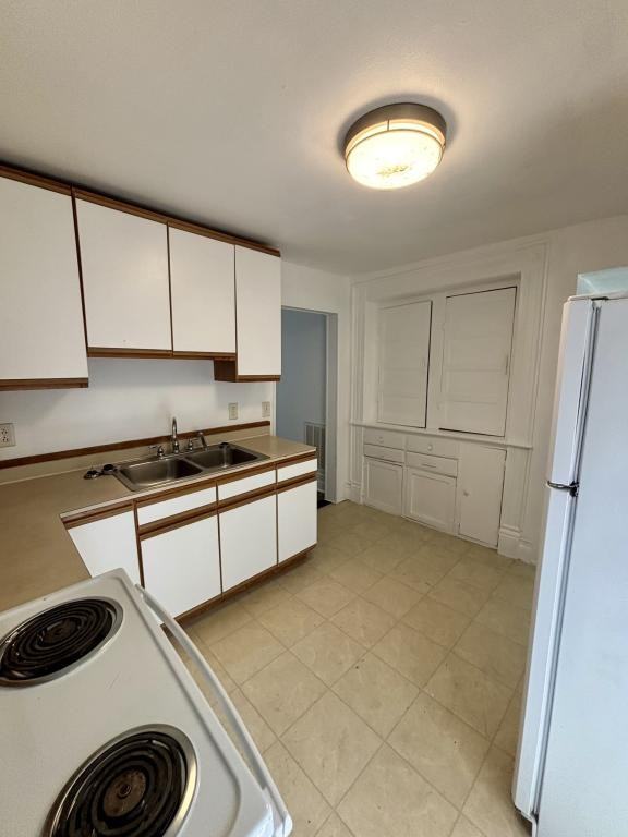1206 Se Jackson St - Photo 2 of 11