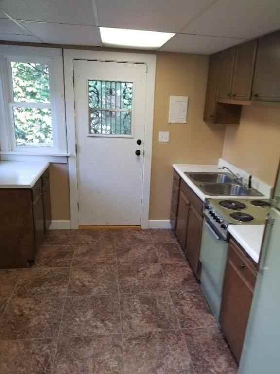1908 1/2 S 4th St - Photo 5 of 11