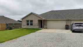 206 Hoover Ln - Photo 1 of 1
