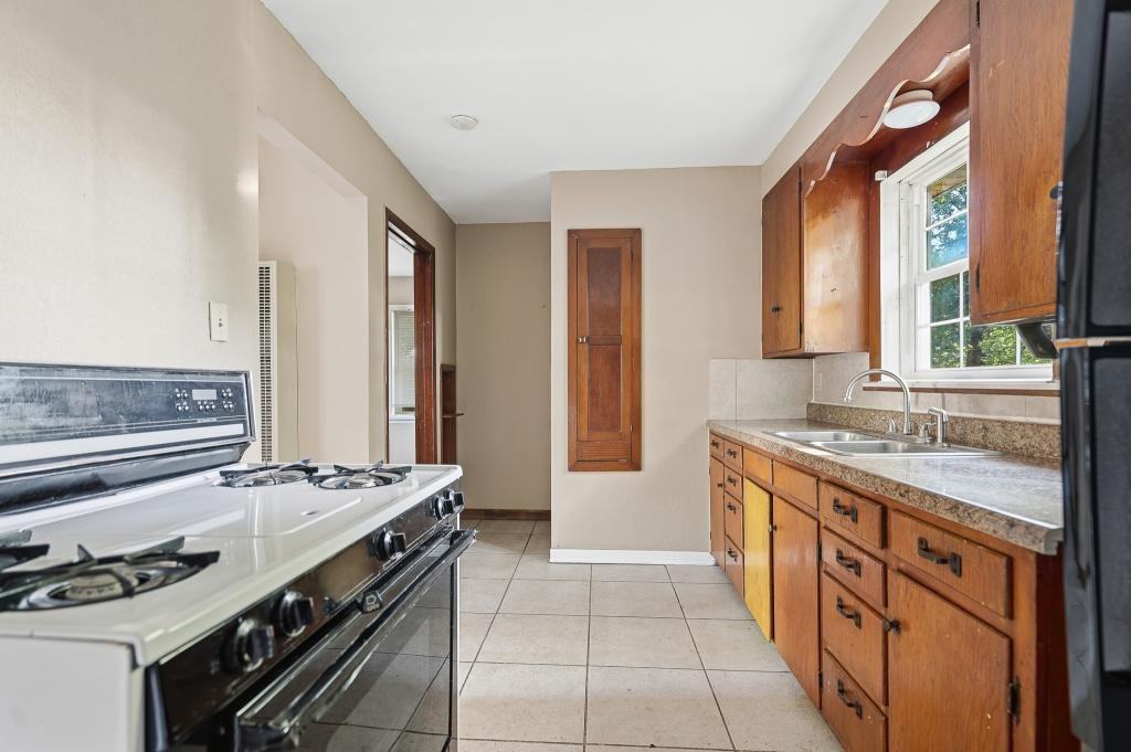 519 1/2 C St Nw - Photo 6 of 14