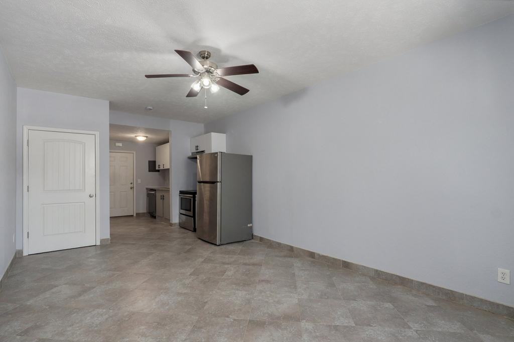63 Joe Dwyer Blvd - Photo 6 of 8