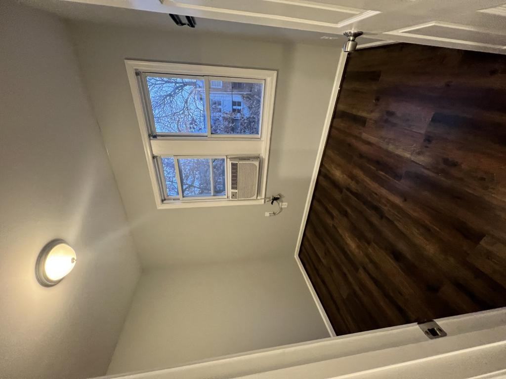 441 Mellon St Se - Photo 5 of 13