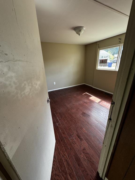 111 Jellico Ln - Photo 6 of 6