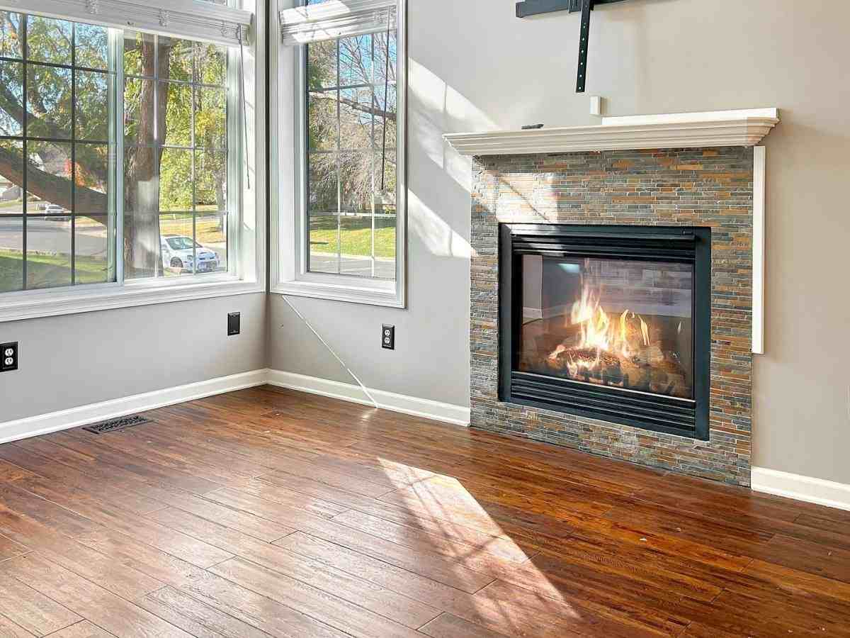 13821 Edgewood Ave - Photo 2 of 10
