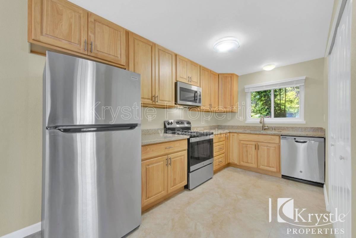 201 Nautical Ct - Photo 3 of 10